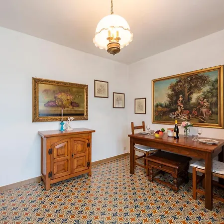 Apartmán Il Cortiletto Di Marina: Pet Friendly Garden Flat Near Stresa - Happy Brovello-Carpugnino