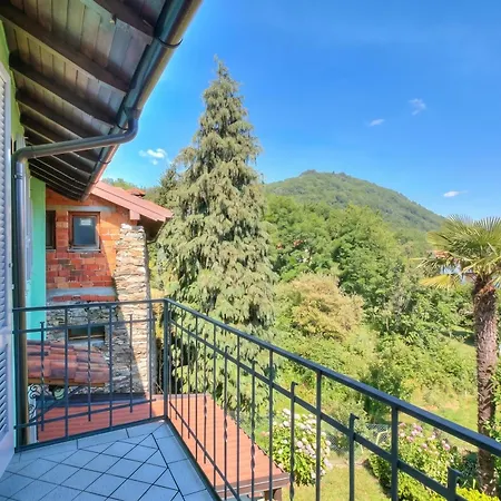 Il Cortiletto Di Marina: Pet Friendly Garden Flat Near Stresa - Happy Apartmán *