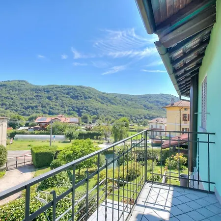 Il Cortiletto Di Marina: Pet Friendly Garden Flat Near Stresa - Happy * Brovello-Carpugnino